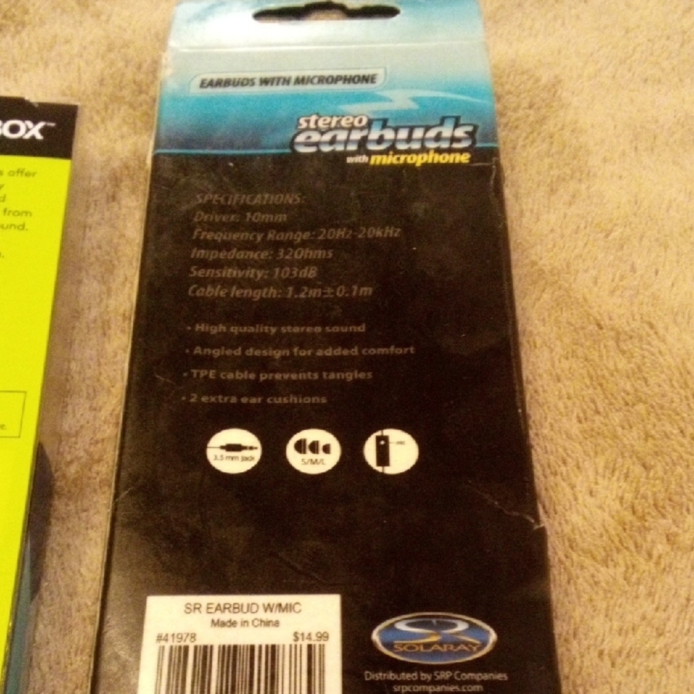 LARA White Earbud Headphones with Mic - Picture 6 of 8